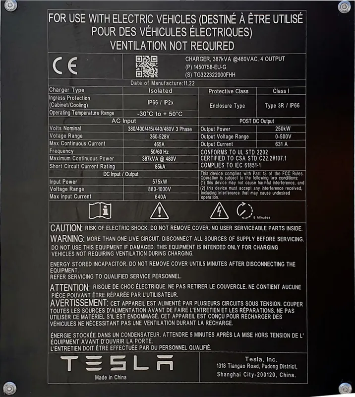 Une Tesla à un Superchargeur