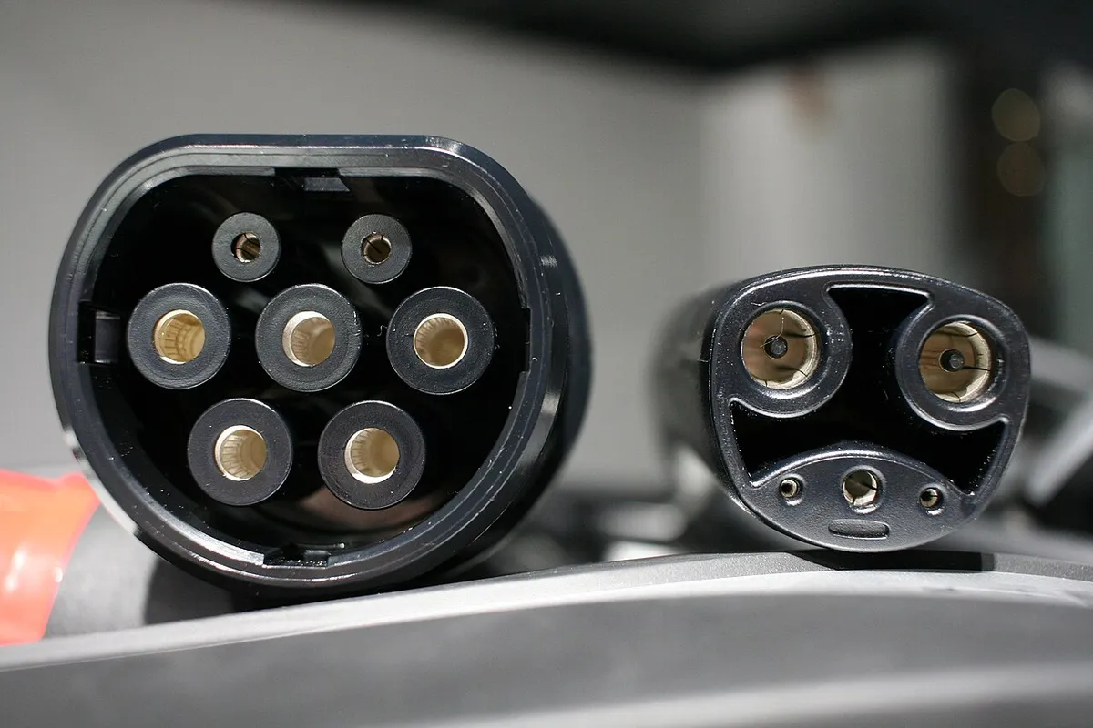 Une Tesla à un Superchargeur